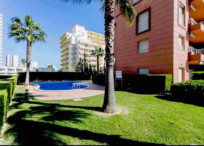 & Sea Apt, Fast Wifi, Airco, Private Parking And Pool Apartment