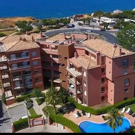 & Sea Apt, Fast Wifi, Airco, Private Parking And Pool Apartment Portimao