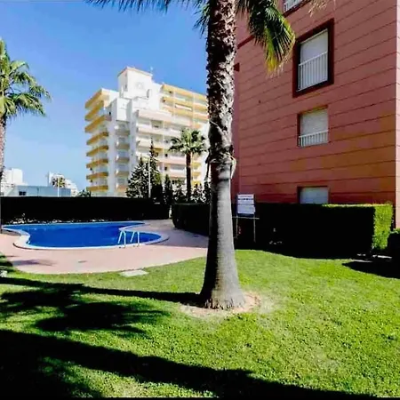 & Sea Apt, Fast Wifi, Airco, Private Parking And Pool Apartament