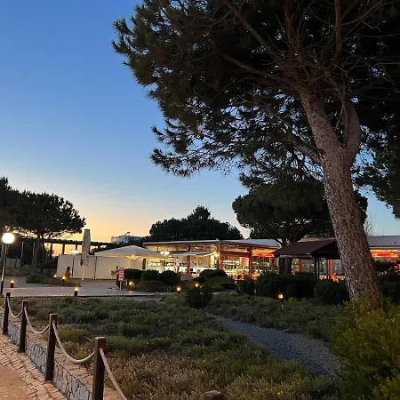 & Sea Apt, Fast Wifi, Airco, Private Parking And Pool 波尔蒂芒