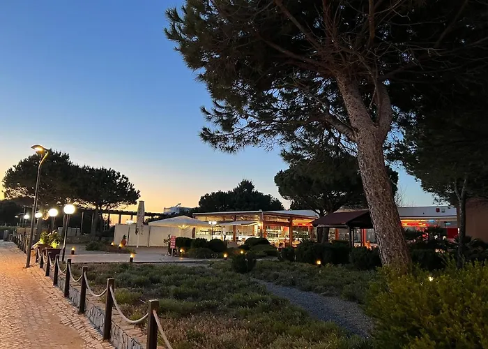 & Sea Apt, Fast Wifi, Airco, Private Parking And Pool 波尔蒂芒