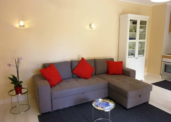 & Sea Apt, Fast Wifi, Airco, Private Parking And Pool 波尔蒂芒