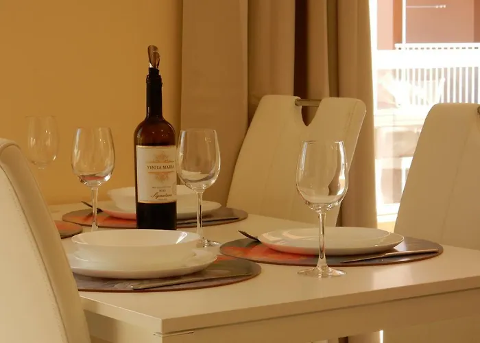 公寓 & Sea Apt, Fast Wifi, Airco, Private Parking And Pool *